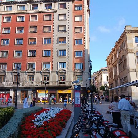 דירות Bonito Piso En Gijon Centro Playa מראה חיצוני תמונה